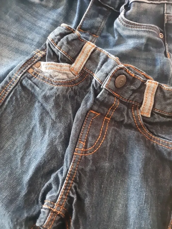 👖 2 jeans 12 mois - photo numéro 2