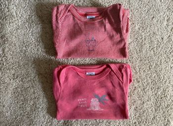 Lot 2 bodies manches courtes Petit Bateau 🌻