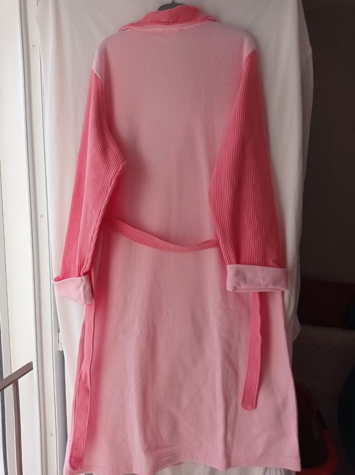 ROBE DE CHAMBRE LBP Rose. NEUVE. - photo numéro 2