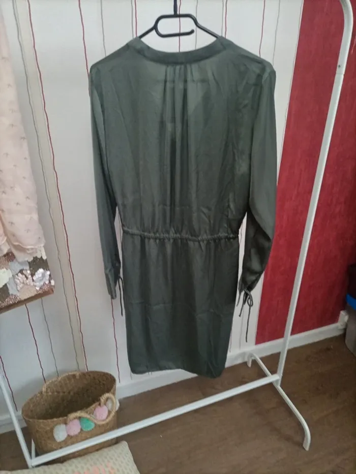 Superbe robe satin H&M L - photo numéro 6