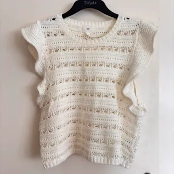 Pull court à crochet sans manches