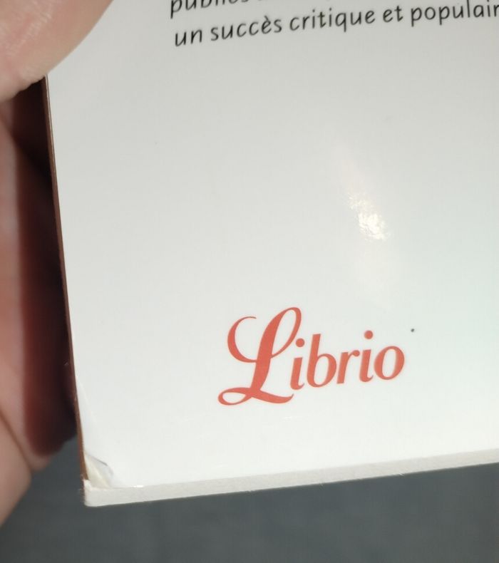 Livre " Le diable au corps " - photo numéro 4