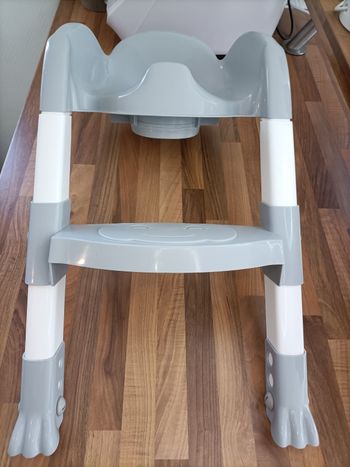 Réducteur wc toilettes avec escalier marche blanc gris bon état 