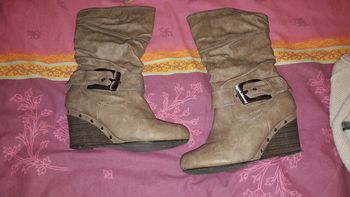 Bottines camel cloutées
