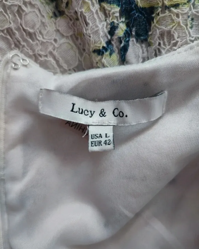 Robe fleurie Lucy & co 42 - photo numéro 7
