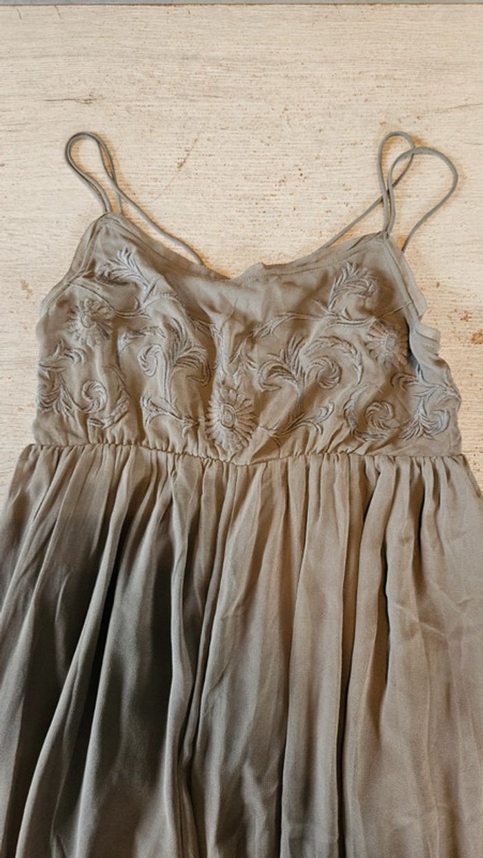 Magnifique robe longue à bretelles, brune kaki, Kiabi, taille 40 - photo numéro 8