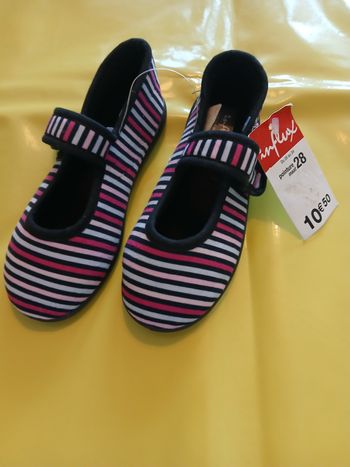 chaussons fille 28