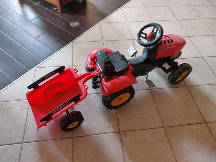 Tracteur avec benette