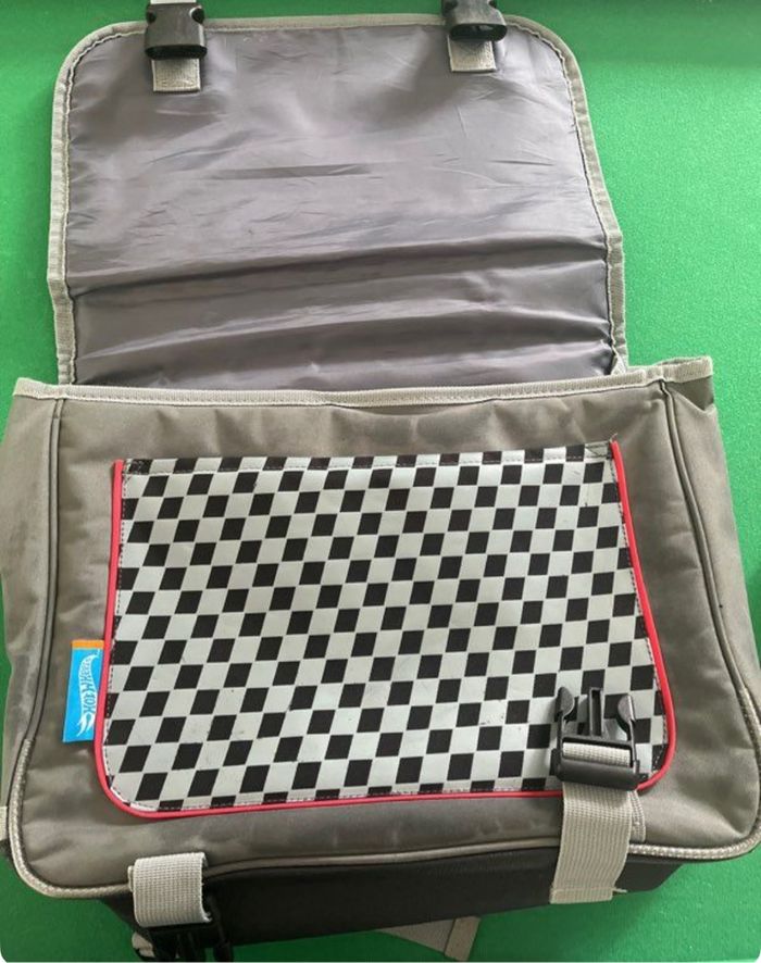Cartable garçon - photo numéro 3