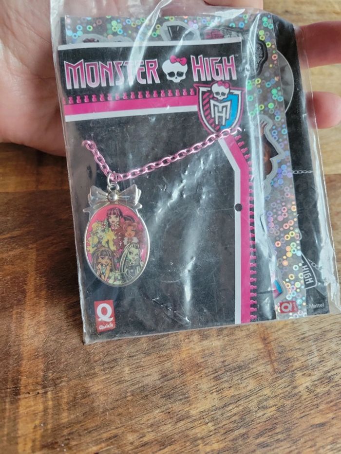 Bijoux fille monster high collier - photo numéro 3
