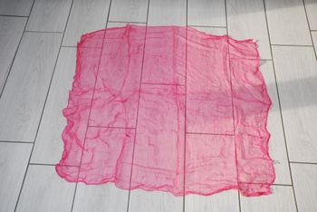 foulard rose accessoire fête anniversaire Evj déguisement claire's