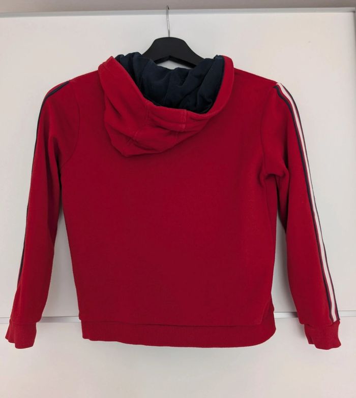 Veste à capuche rouge taille 8 ans Kiabi - photo numéro 3