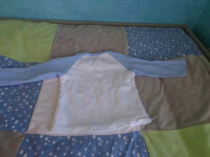 T-shirt Disney Mickey 6 mois - photo numéro 3