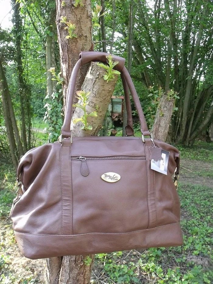 Sac de weekend en cuir totalement neuf