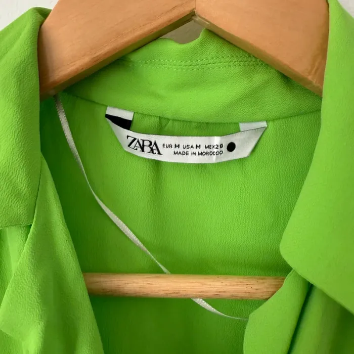Robe Chemise Verte Fluo Structurée Zara Taille M - photo numéro 4