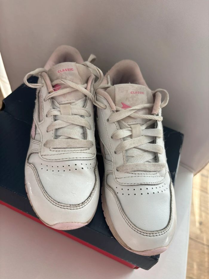 Basket Reebok Classic T.29 - photo numéro 2
