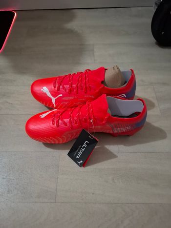 Chaussure football  neuf Taille 39