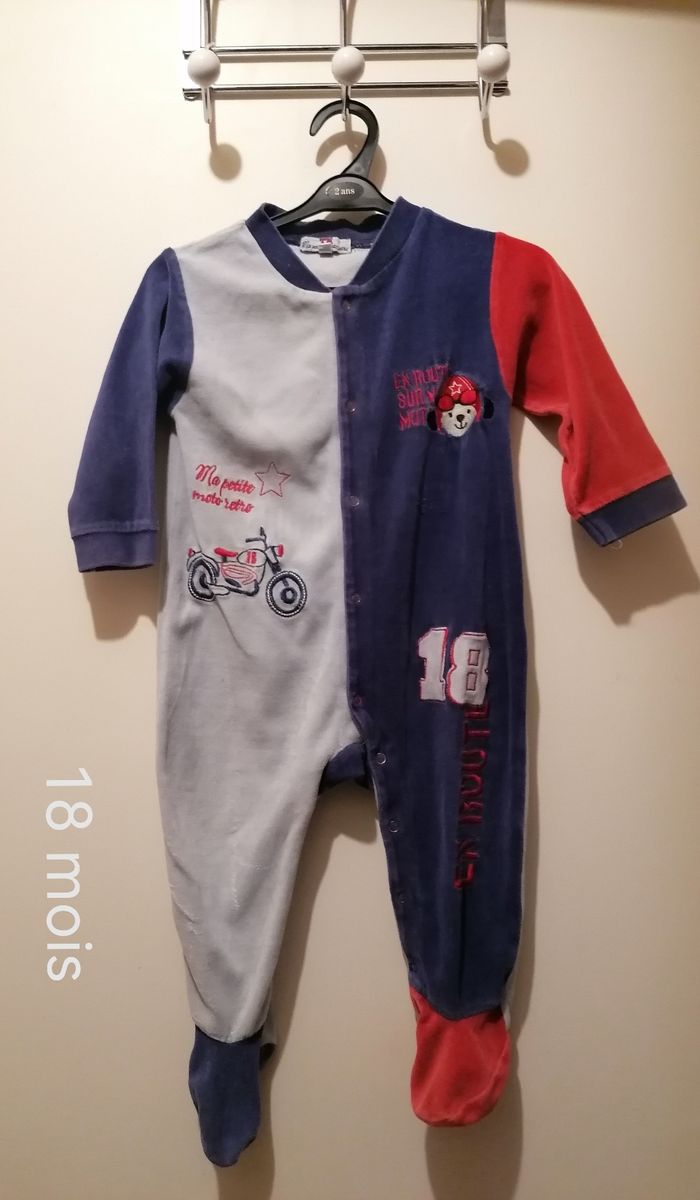 Pyjamas 18 mois - photo numéro 2