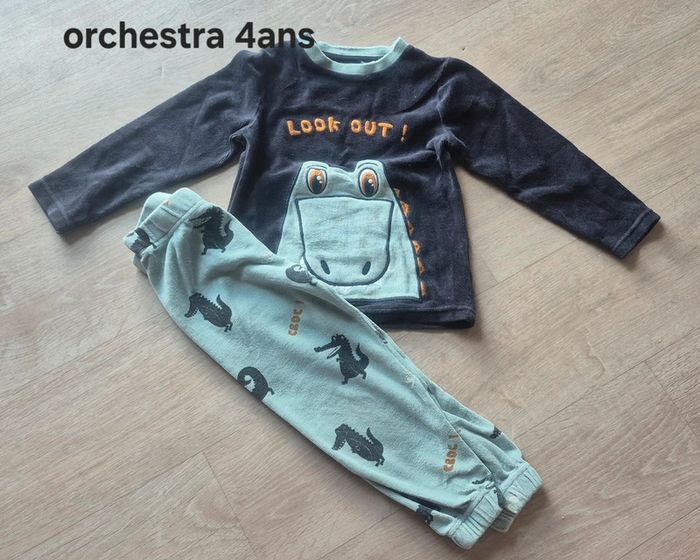 Pyjama orchestra