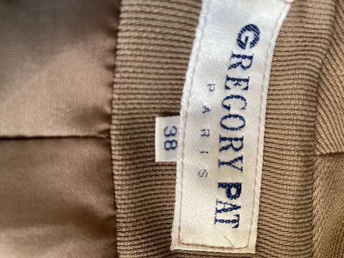 Tailleur Gregory pat taille 38 neuf - photo numéro 2