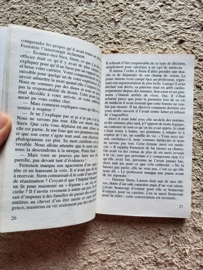 Livre Et si c'était vrai de Marc Levy - Best seller mondial - photo numéro 6