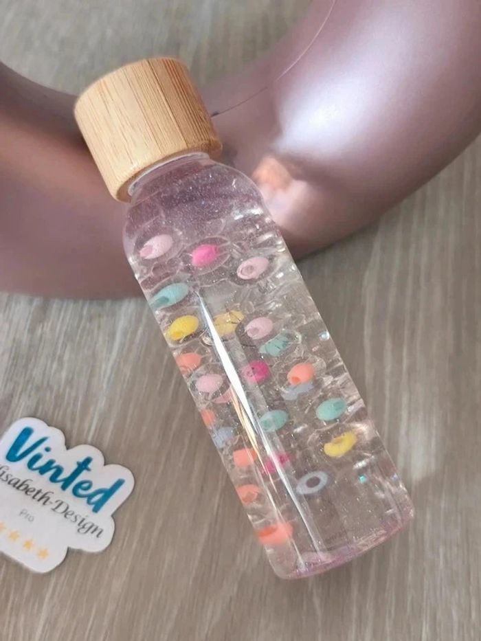 Bouteille sensorielle bonbons colorés et transparents - photo numéro 3