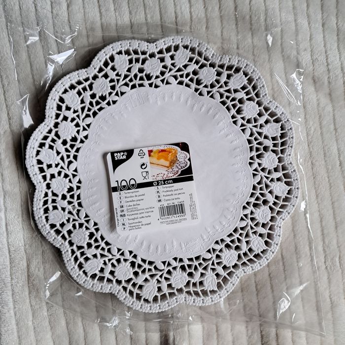 Lot de 100 dentelles