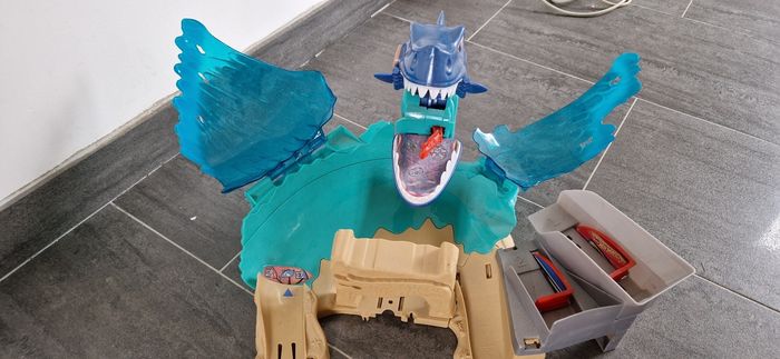 Valeur 50euros hotwheels circuit attaque du requin - photo numéro 5