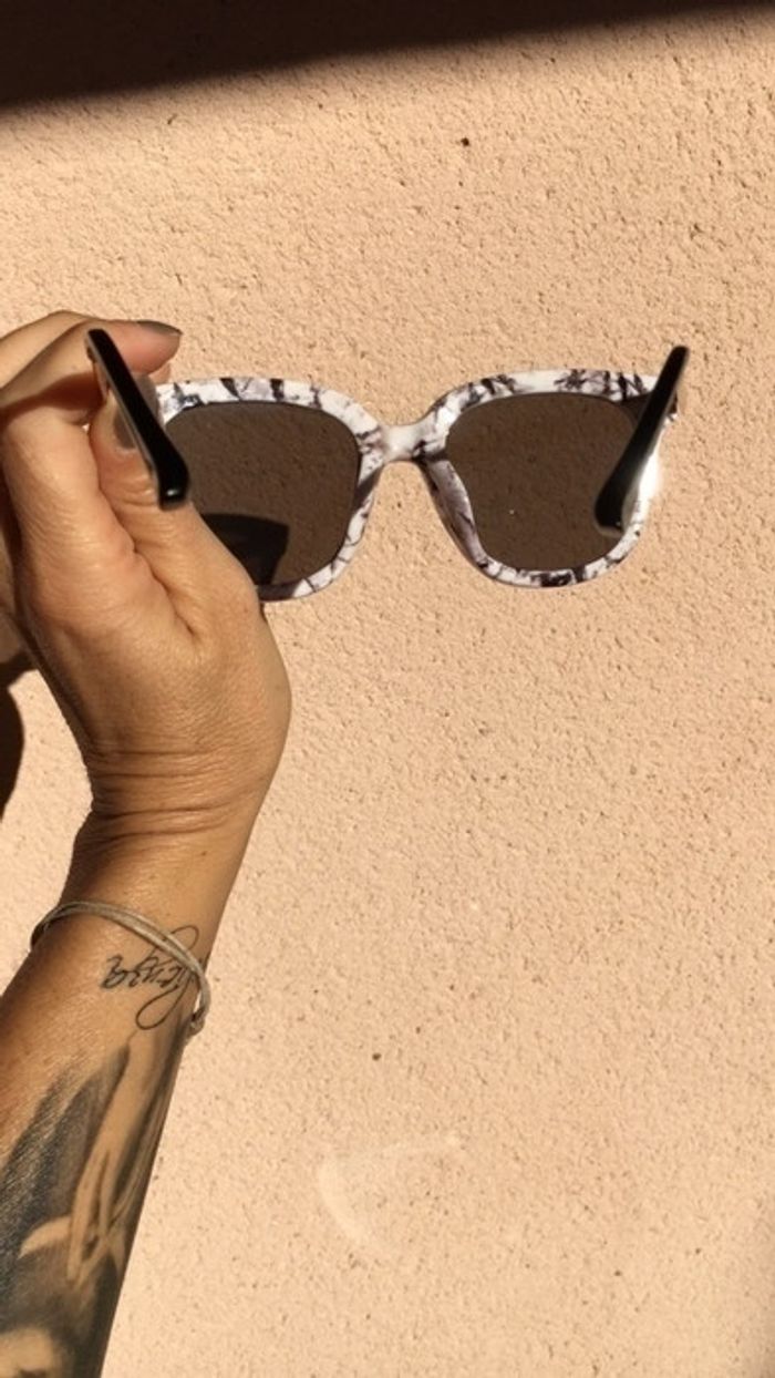 Lunettes marbre - photo numéro 3