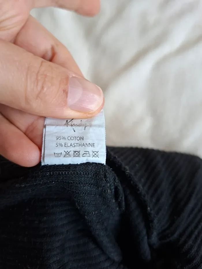 pantalon d'intérieur noir  Kindy, taille S/M, en très bon état - photo numéro 3