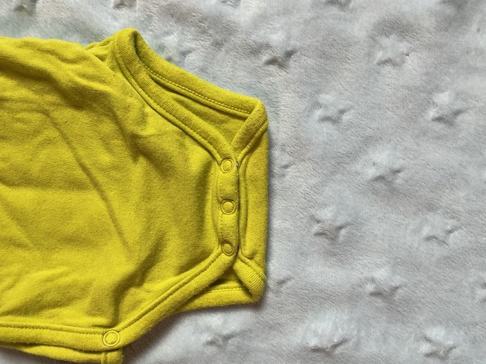 body manches courtes vert fluo ouverture devant 1 mois orchestra - photo numéro 4