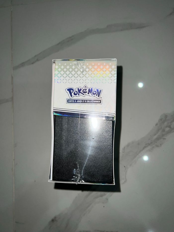 Etb Pokémon 8.5 évolutions prismatiques - photo numéro 5