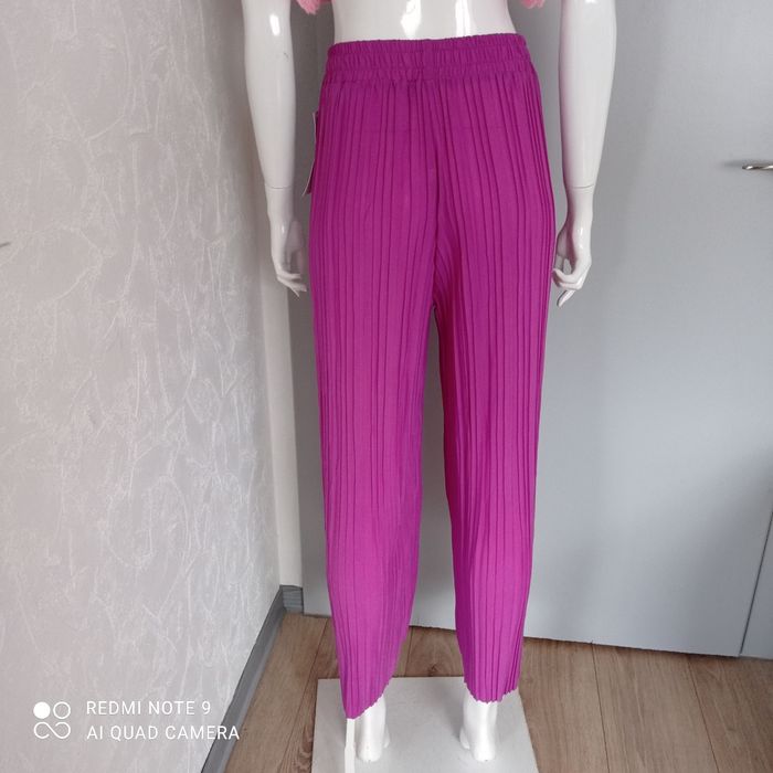 Pantalon plissé violacé t36/38 neuf - photo numéro 3