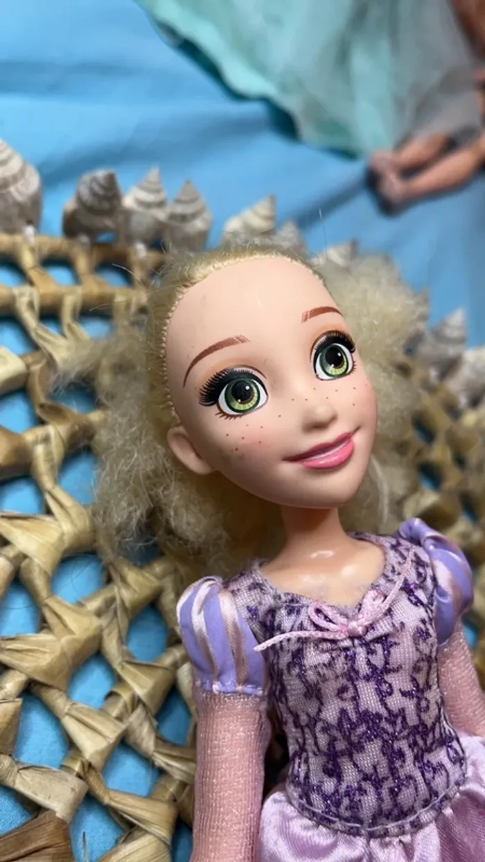 Barbie princesse " Raiponce " - photo numéro 2