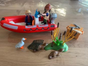 Playmobil set 5559 - Braconniers avec bateau
