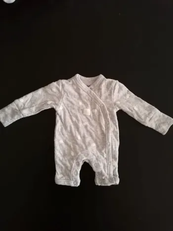 Combinaison sans capuche Kiabi 50 cm