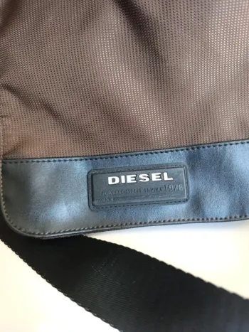 Sacoche diesel comme neuve