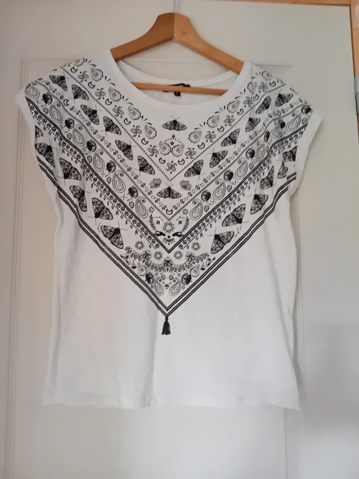 Tee-shirt femme Taille S - photo numéro 2