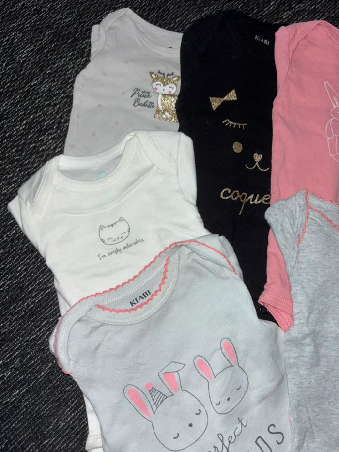 Lot de 7 bodies - photo numéro 2