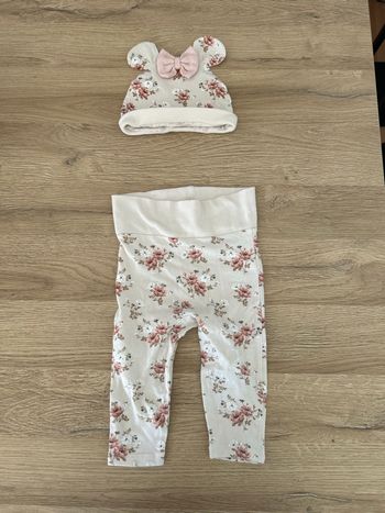 Ensemble legging et bonnet bébé fille taille 6-9 mois Disney baby