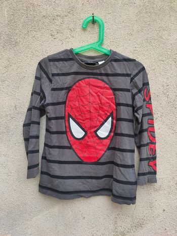 T.shirt spiderman taille 110/116