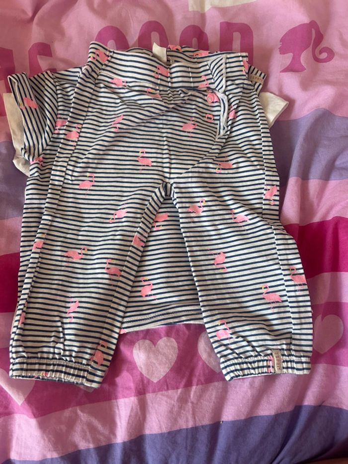 Lot - 2 t-shirt et 1 pantalon - photo numéro 4