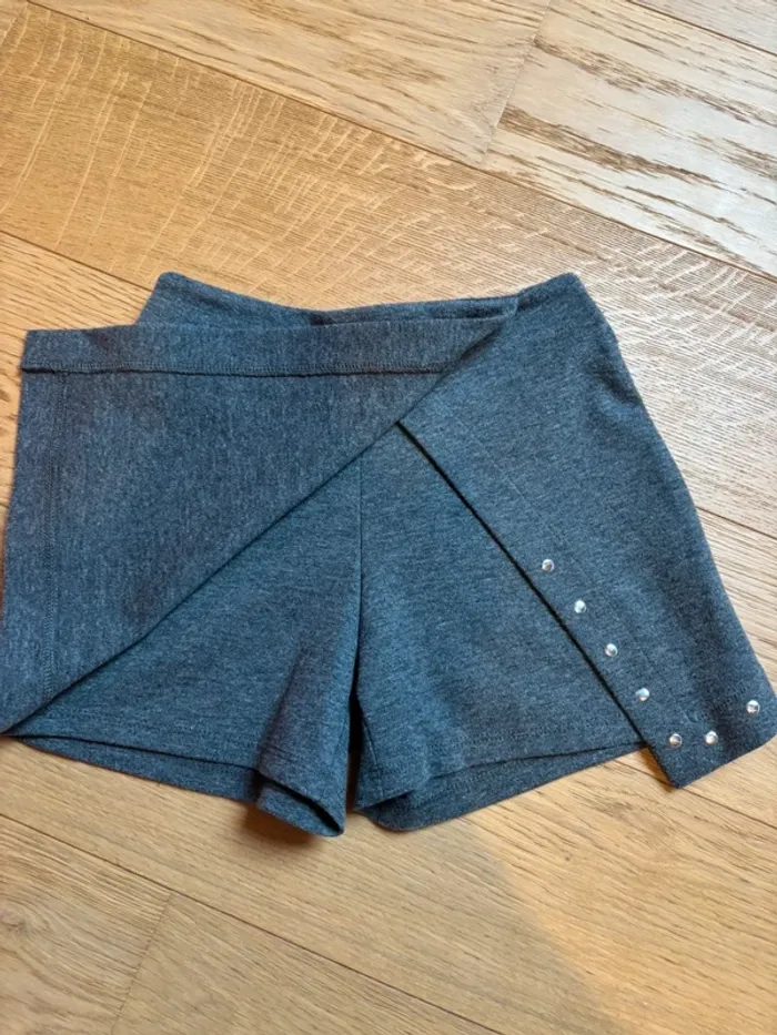 Jupe short 6 ans - photo numéro 2