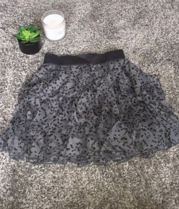 Jupe à froufrou à pois