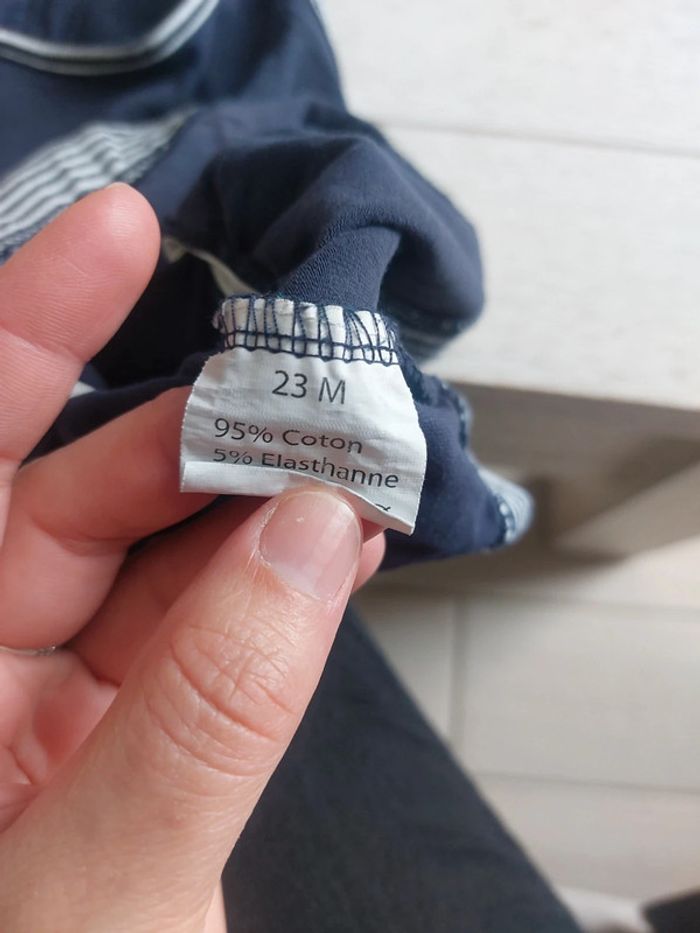 Robe 23 mois en bon état - photo numéro 3
