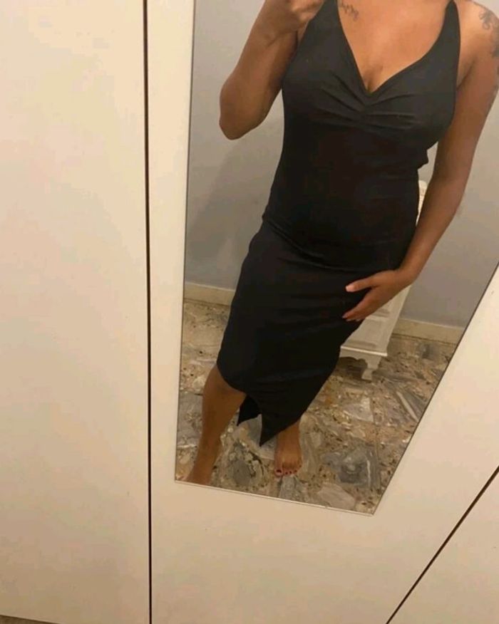 Robe dos-nu noire Taille 40 - photo numéro 2