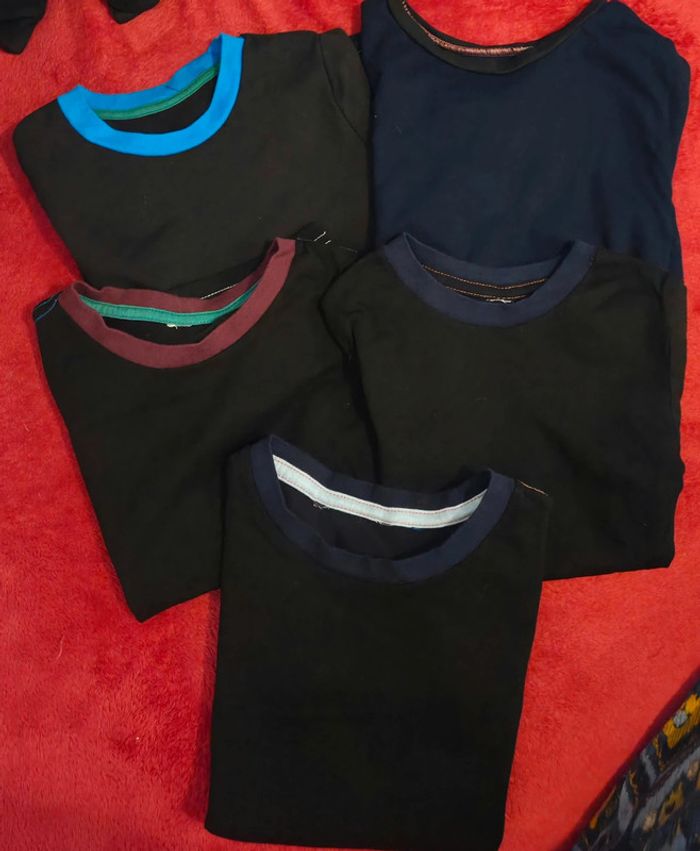 Tee-shirts m.courte T.3 ans