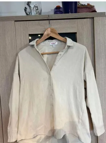 Chemise type  velours  tendance  -  Taille  XXS  (taille grand)