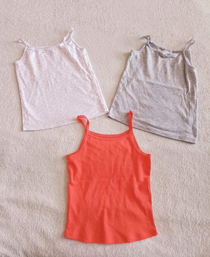 Lot 3 maillots de corps 6/8 ans