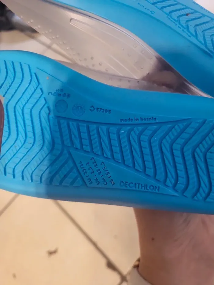 Chaussures de plage ,taille 35,36 ,decathlon - photo numéro 3